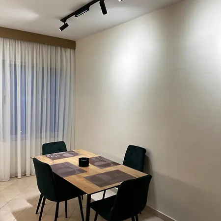 Sunset Charm Retreat With Panorama View Appartement *