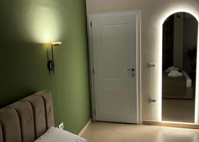 Sunset Charm Retreat With Panorama View