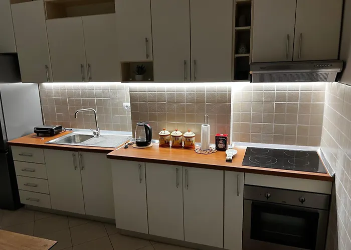 Sunset Charm Retreat With Panorama View Apartment *