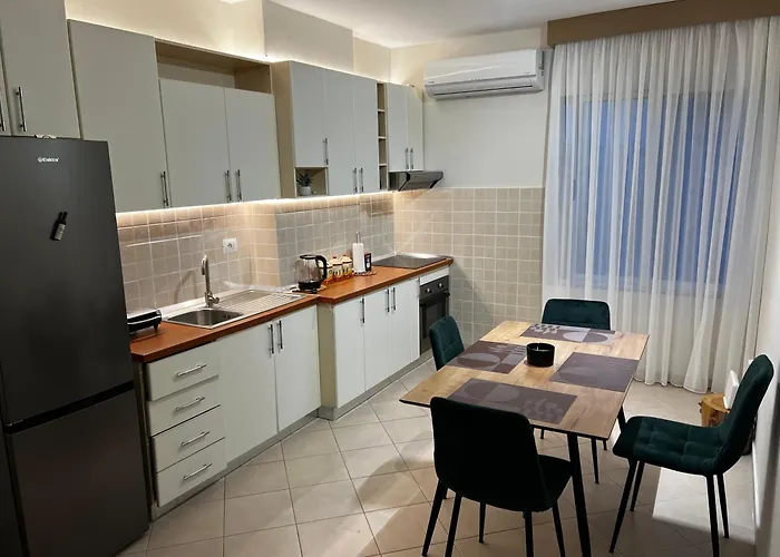 Sunset Charm Retreat With Panorama View Apartment Tirana